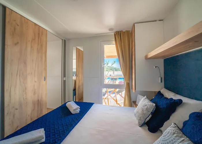 12 Bedroom In * דראגה